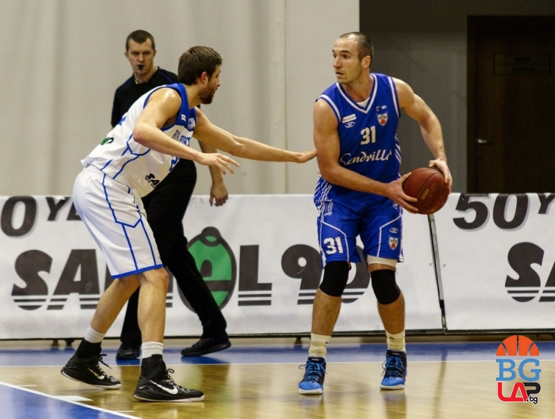 Спартак Плевен запазва основен играч от миналия сезон